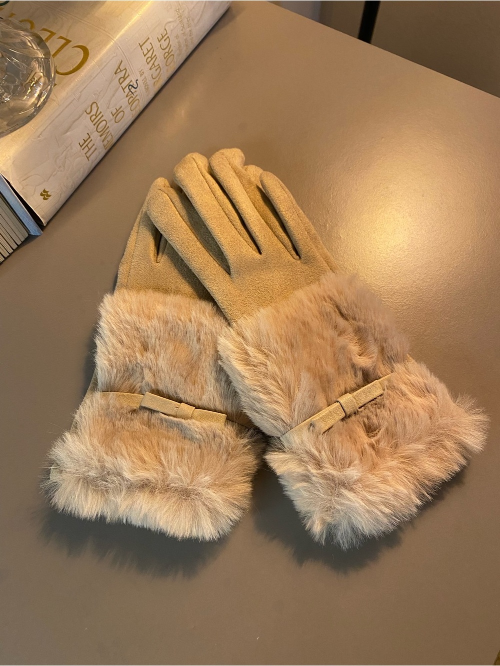Women’s Faux-Fur Cuff Winter Gloves - Tan/NWOT